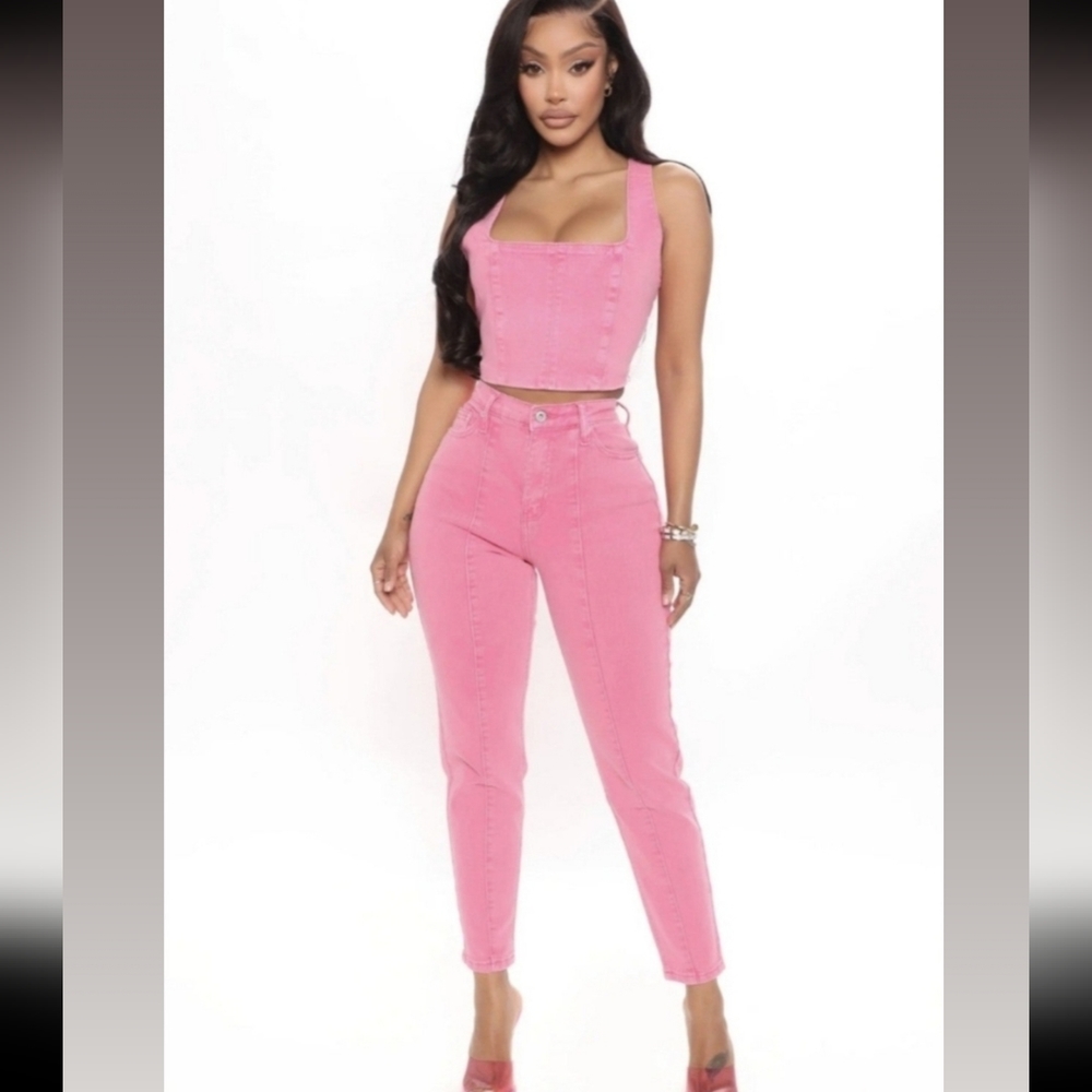 Fashion Nova Candy Coated High Rise Mom Jeans